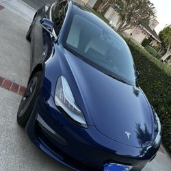 Tesla Model 3 2019 Long range
