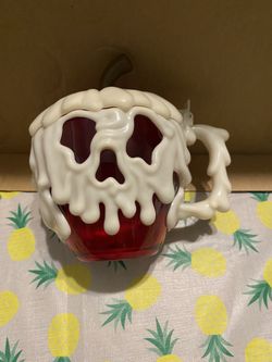 Glow In Dark Poison Apple Cup
