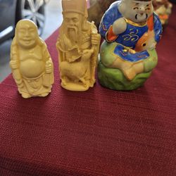 Chinese/Japanese Figurines 