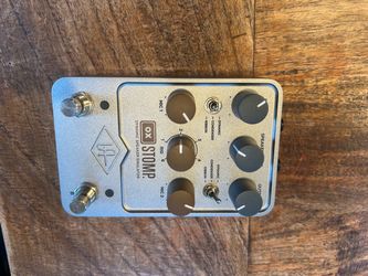 Universal Audio OX Stomp Dynamic Speaker Emulator Stereo Pedal