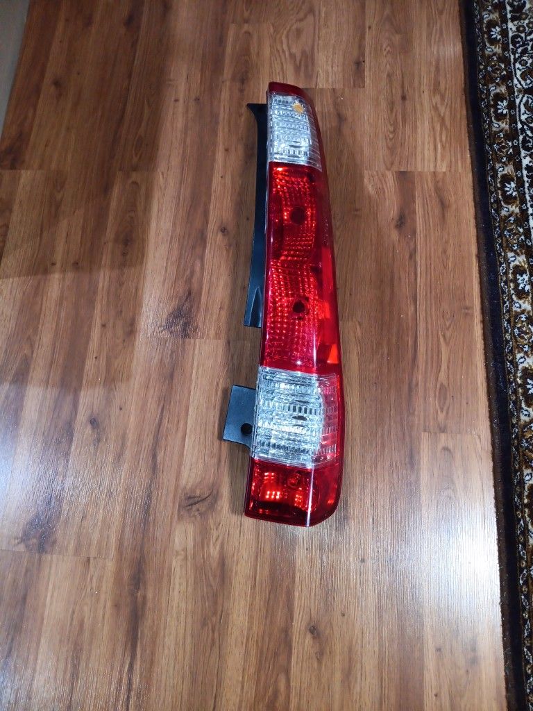 2005-2006 Honda C-RV RIGHT LIGHT
