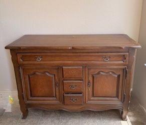 Buffet Table
