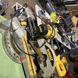 Sliding Miter Saw