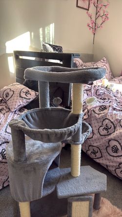 Cat House for Sale – Good Condition