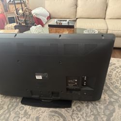 Tv Works Great!  55 Inch Pick Up