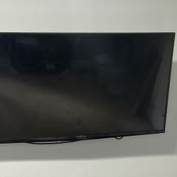 Insignia 39" LED TV