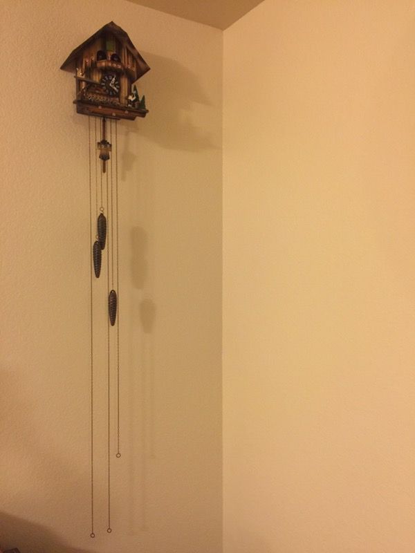 Der Frohliche Wanderer Romance Cuckoo clock. "Edelweiss