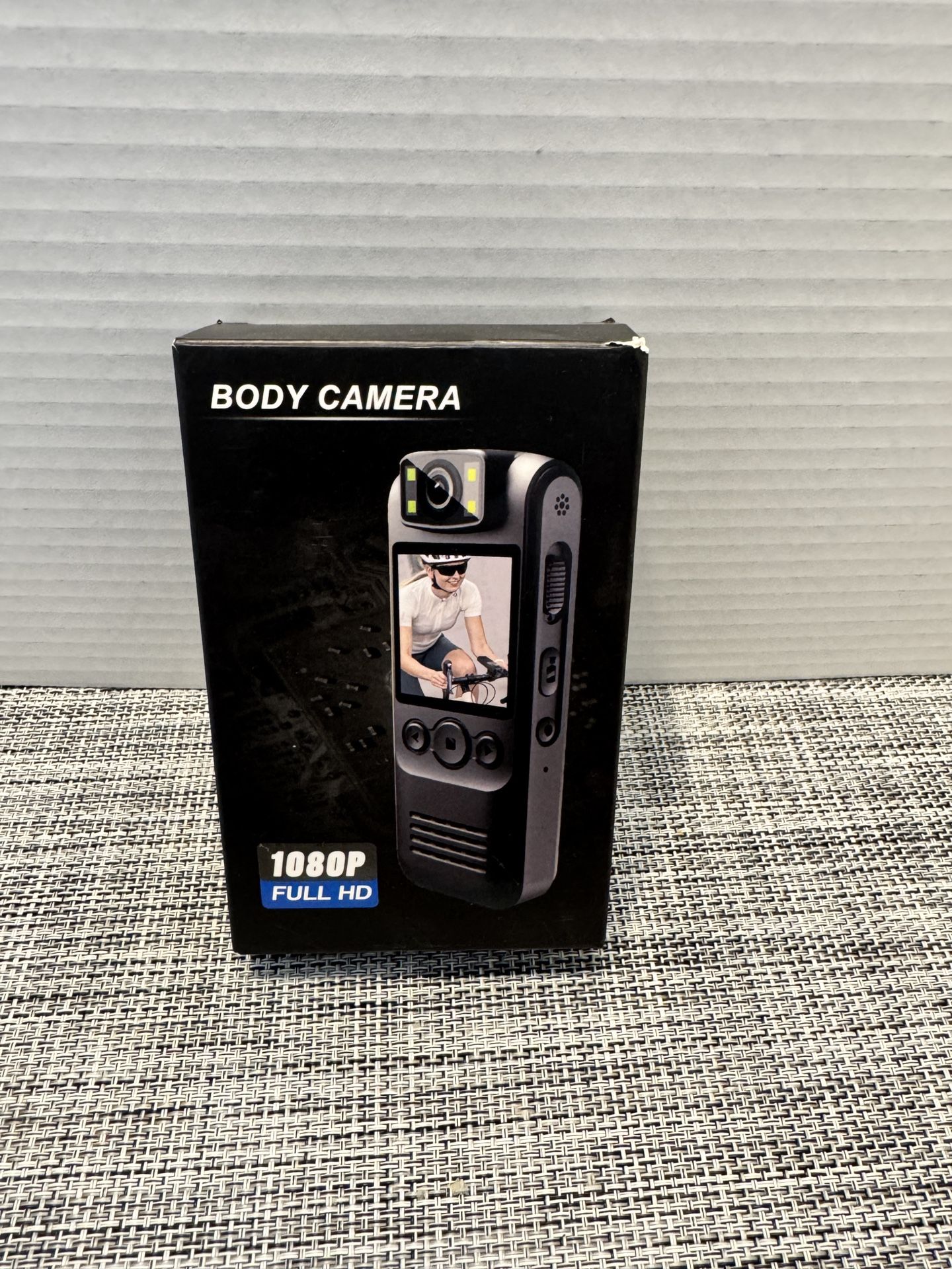 Compact 1080P Body Camera – Full HD Video Recorder with Screen Display