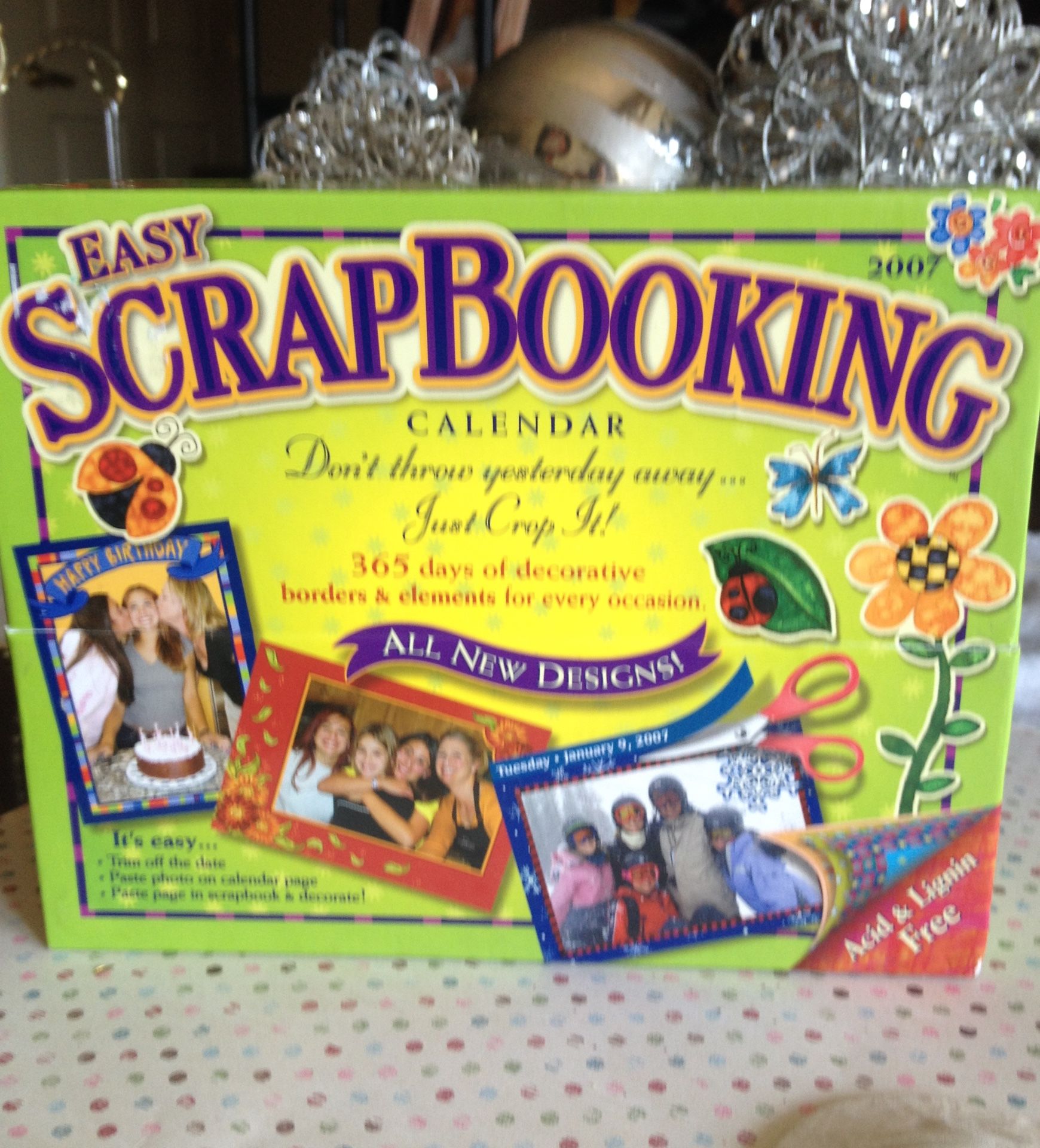 Easy Scrapbooking : 2007 Day-to-day Calendar
