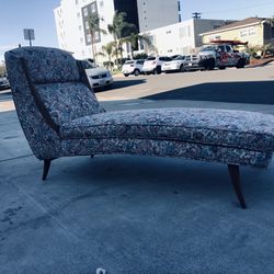 Mid Century Lounge Chair 