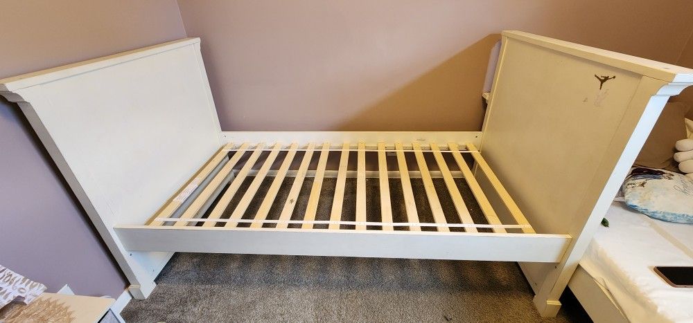 Free Wooden Twin Size Bed Frame