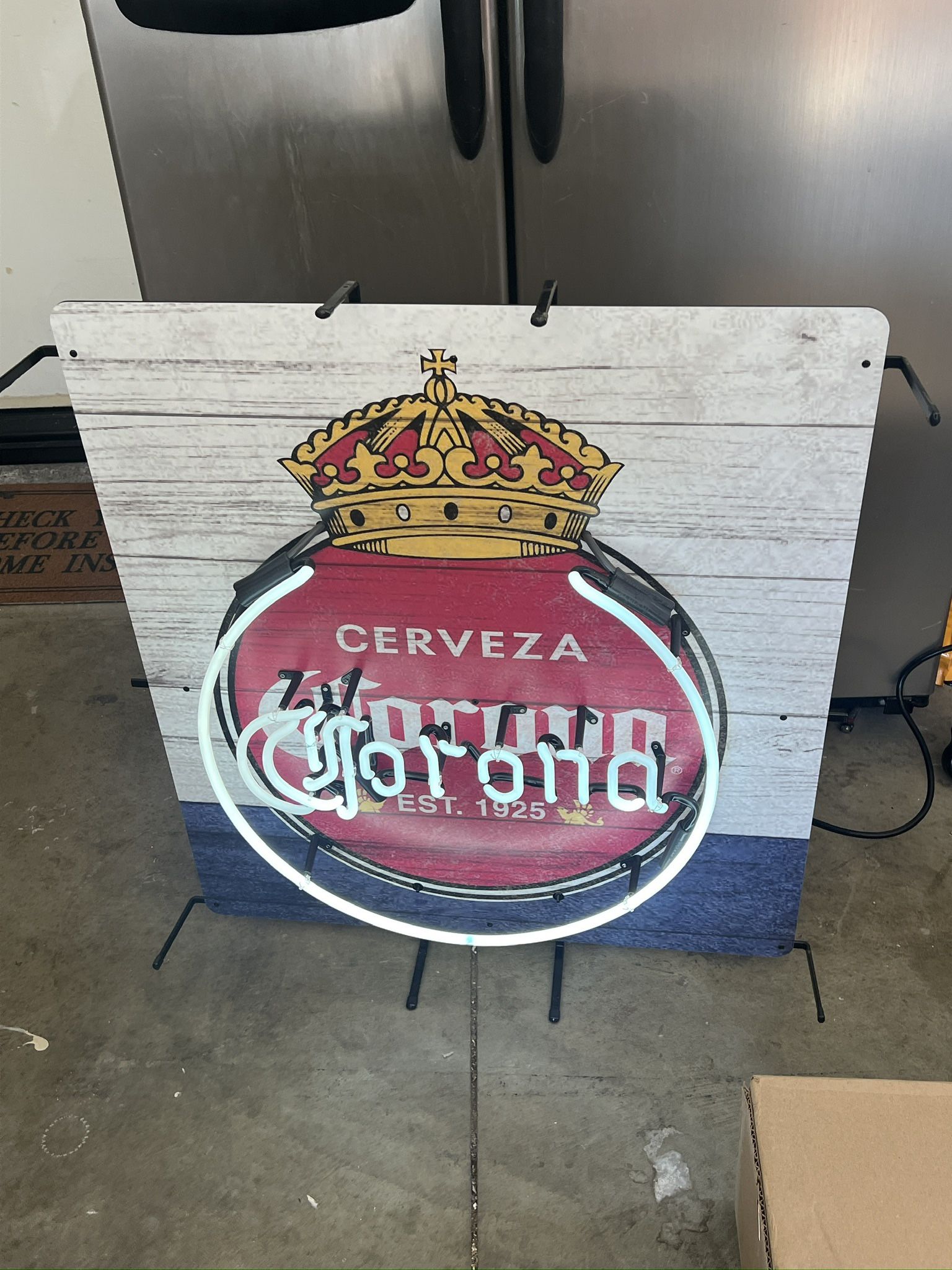 Corona Bar Light
