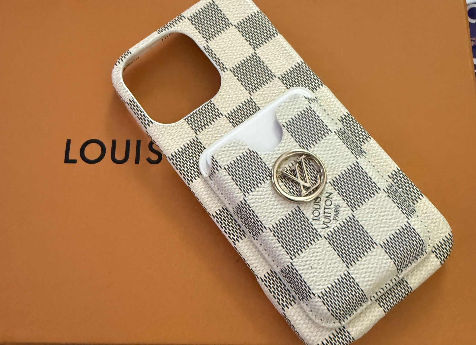 Vuitton iPhone 16 Pro Max Case
