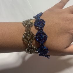 Bracelet (tornasol azul Con cristal Checo Al tono )(tornasolcafe )$15 cada uno