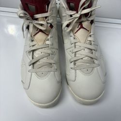 Jordan 6 Retro Maroons 