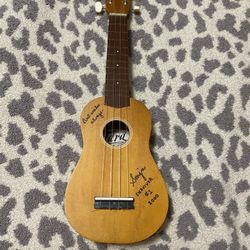 #1 Survivor 2000 Ukulele  