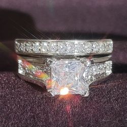 New 18k White Gold Wedding Ring Set 