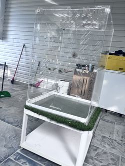 Acrylic Cage For Birds Or Parrots