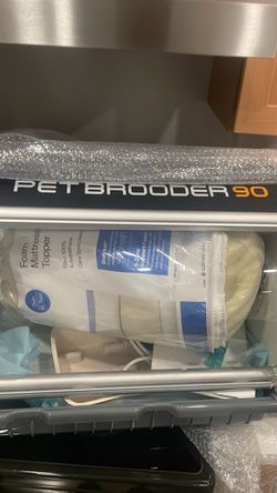 Room Curadle Pet Brooder 90