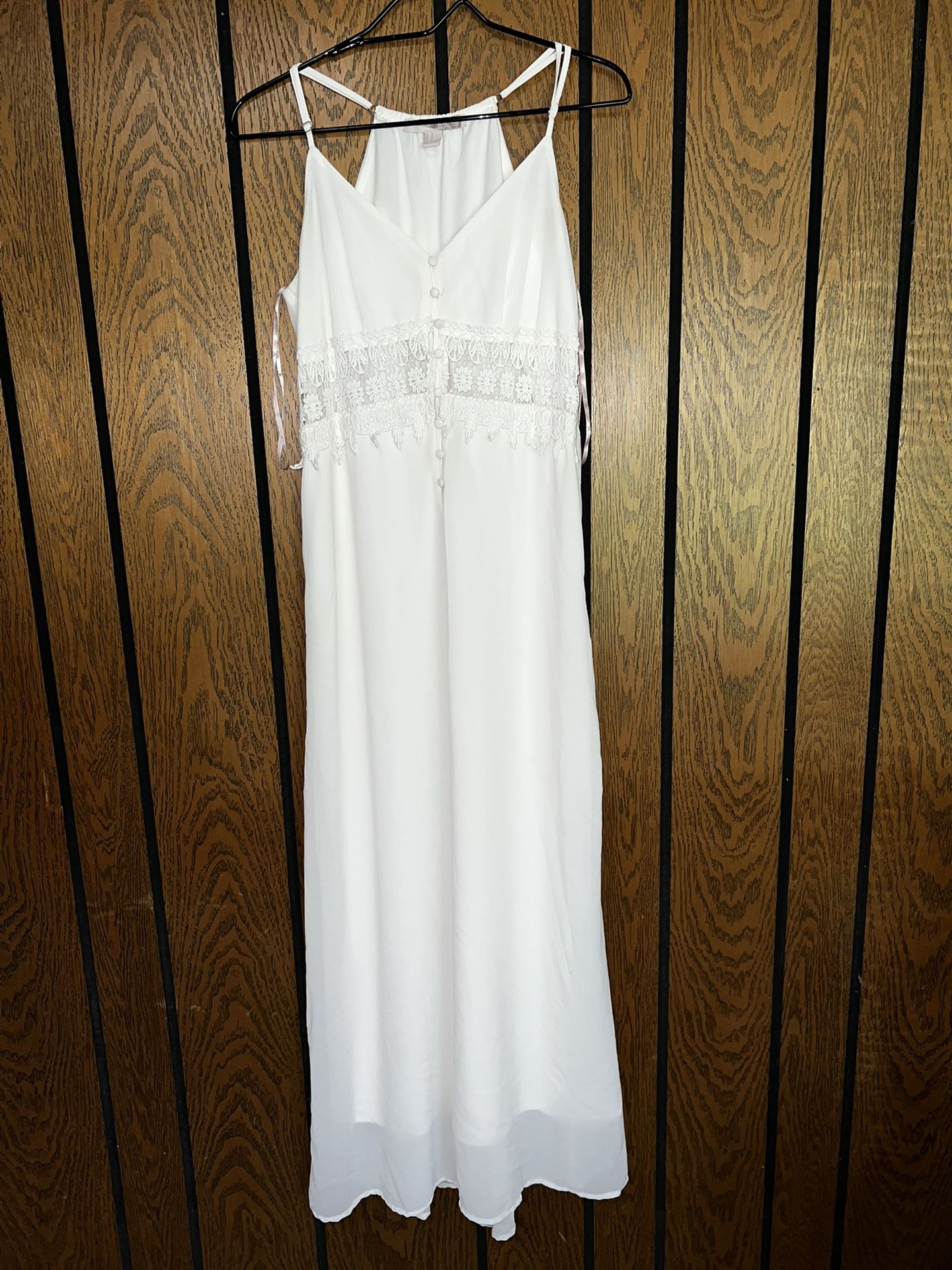 Forever 21 White Maxi Dress with Lace Detail