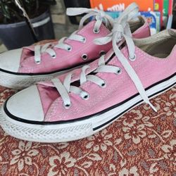 Girls Pink Converse 