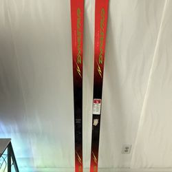 Dynastar 933CS Kevlar Skis – 180cm (Skis Only / No Bindings)