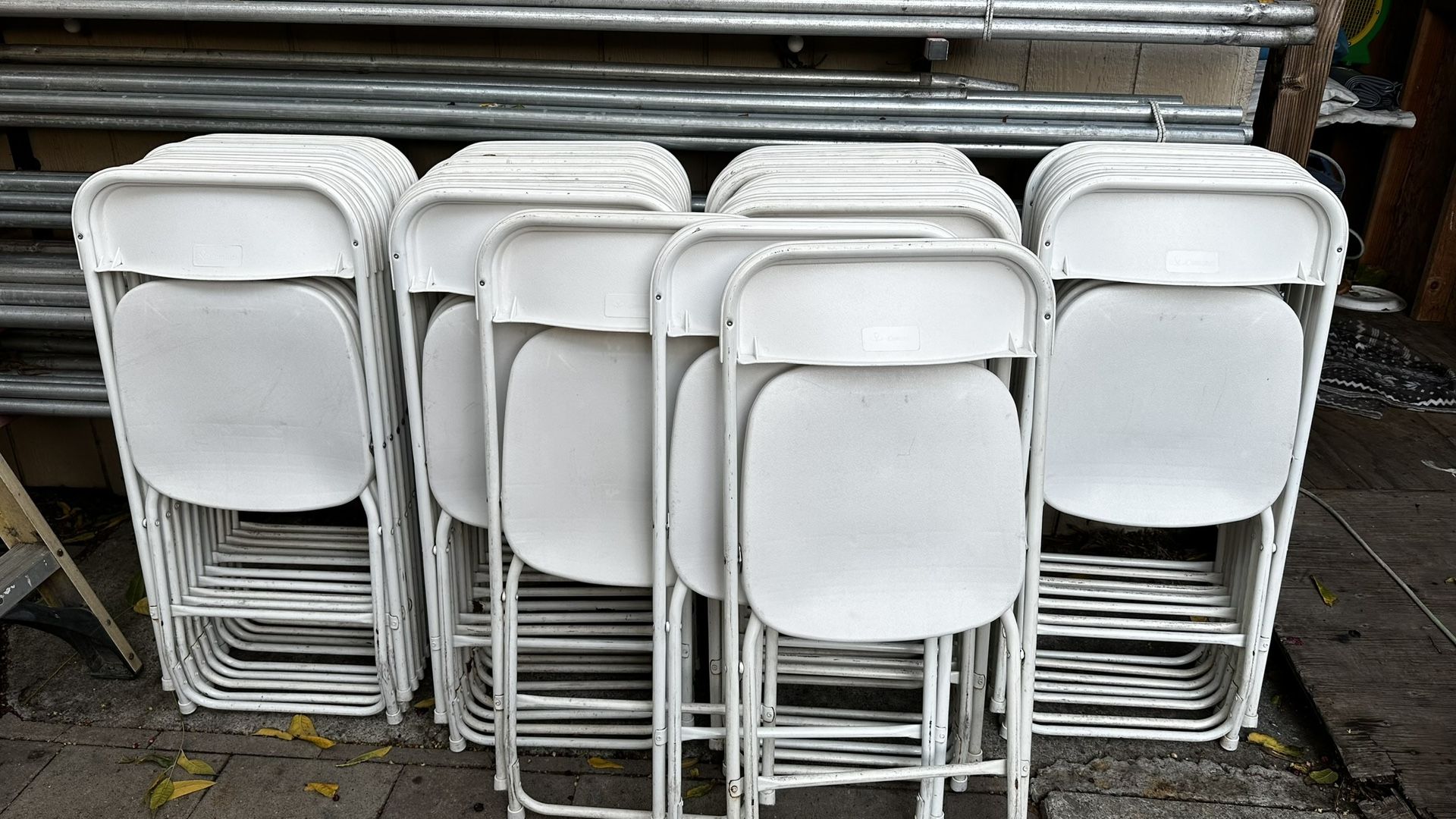 WHITE CHAIRS