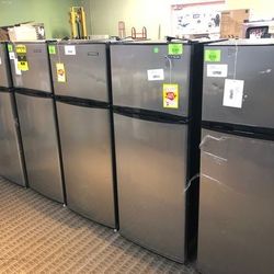 Thomson 7.5 Cu ft Refrigerators SQNUU