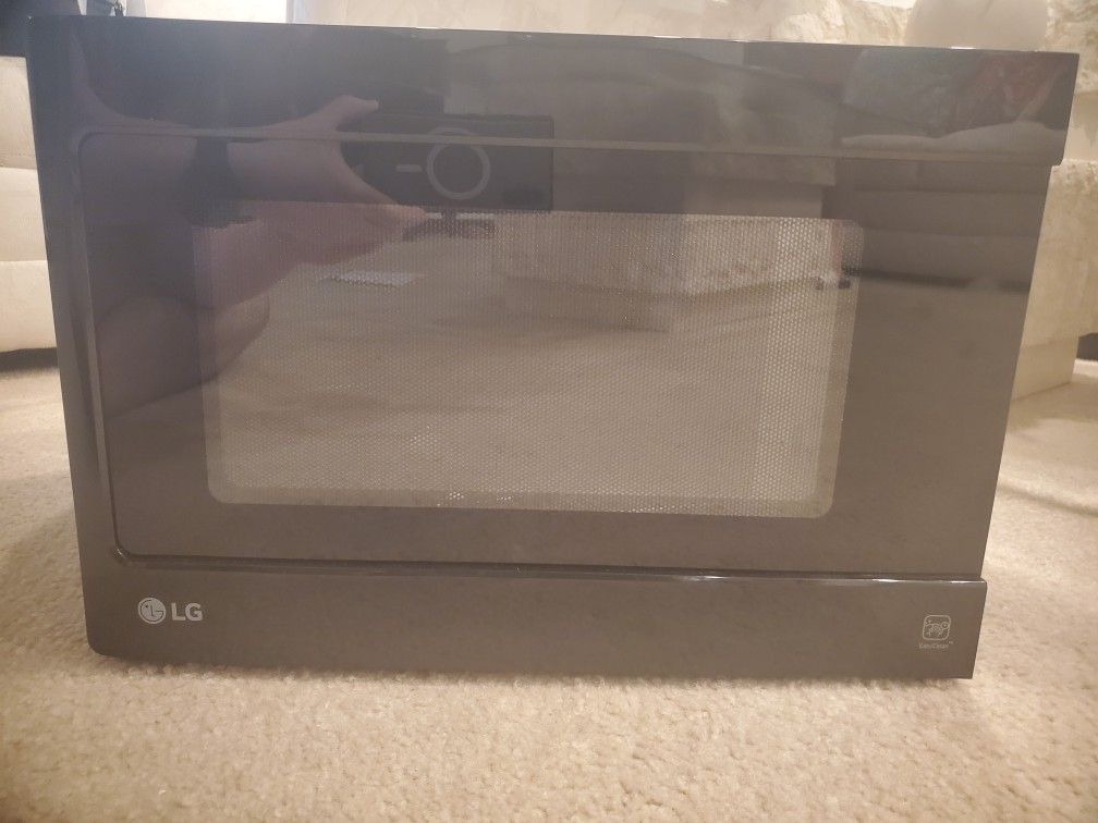 Microwave Oven