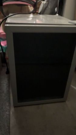 Mini fridge