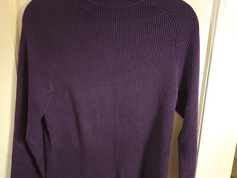 Vintage Deep plum ribbed turtlneck