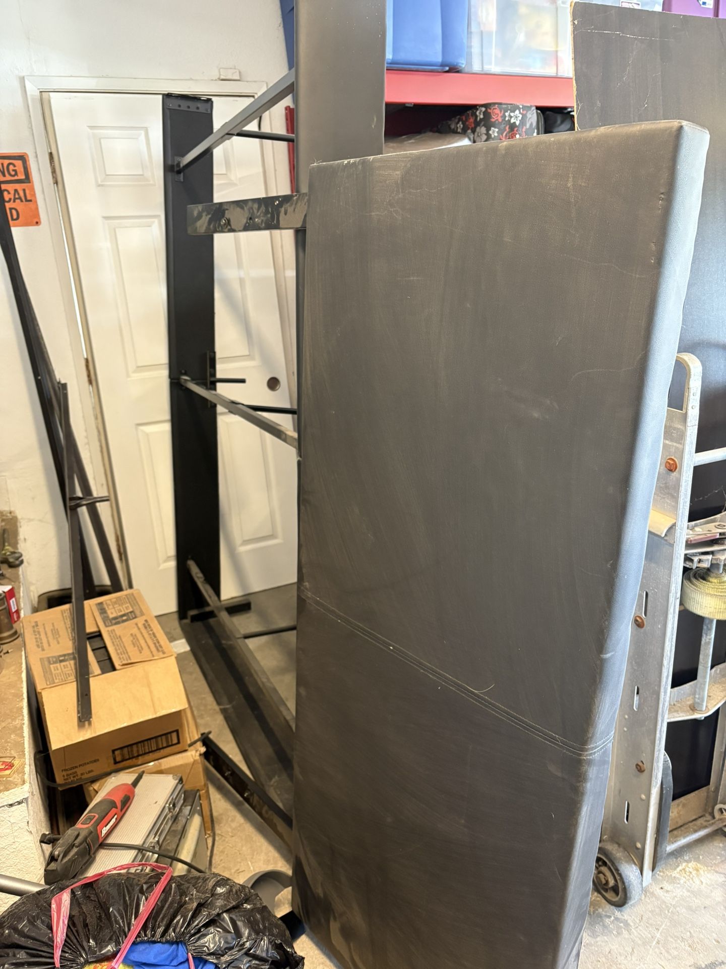 Free Bed frame