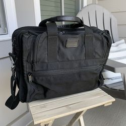 Tumi Messenger / Computer Bag 