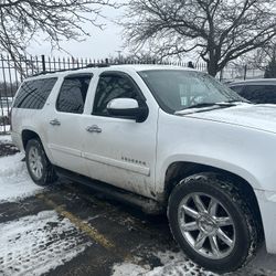07 Chevy Suburban 