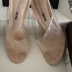 Fashion nova Pumps