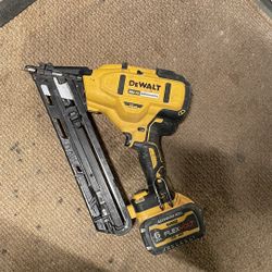 15  G  Dewalt  Battery 20v Battery  5.0    Box At 2 1/2 Nails Pay 50