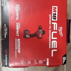 M18 FUEL HAMMER DRILL