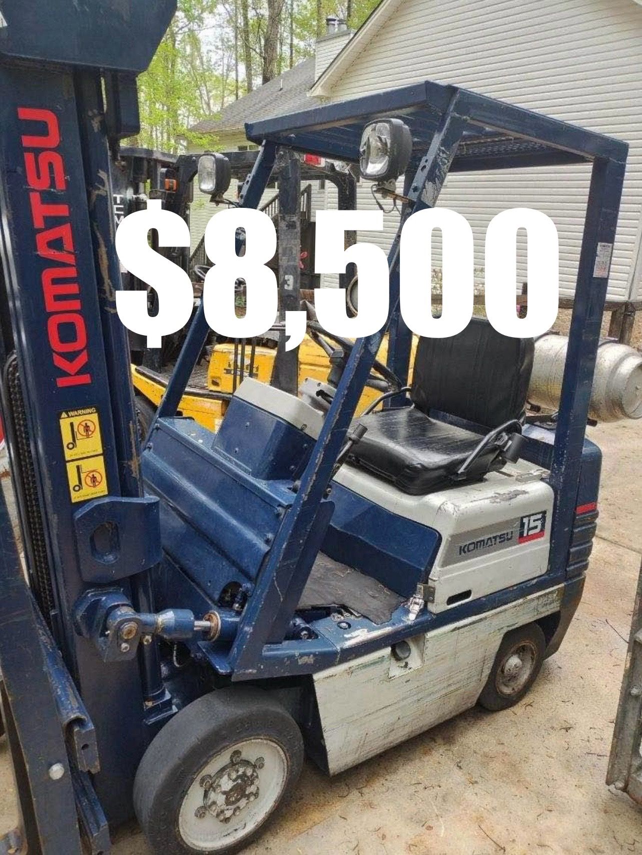 Komatsu 3000 Lbs Forklift