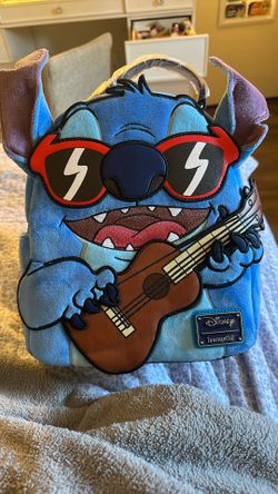 Stitch Lounge Fly