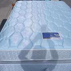 Queen Mattress And Box Spring Bed