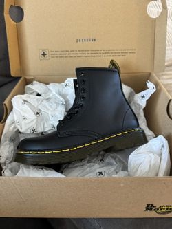 Black Toddler Dr.Martin’s Size 11c