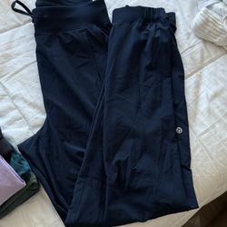 Lululemon joggers 