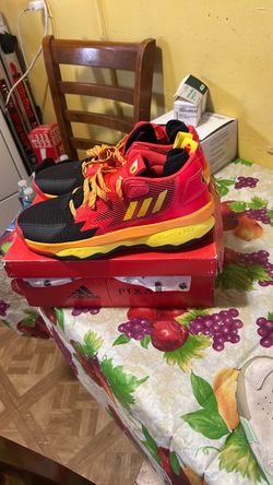 Tenis for men’s
