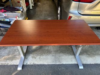 Electric Height-Adjustable Standing Desk