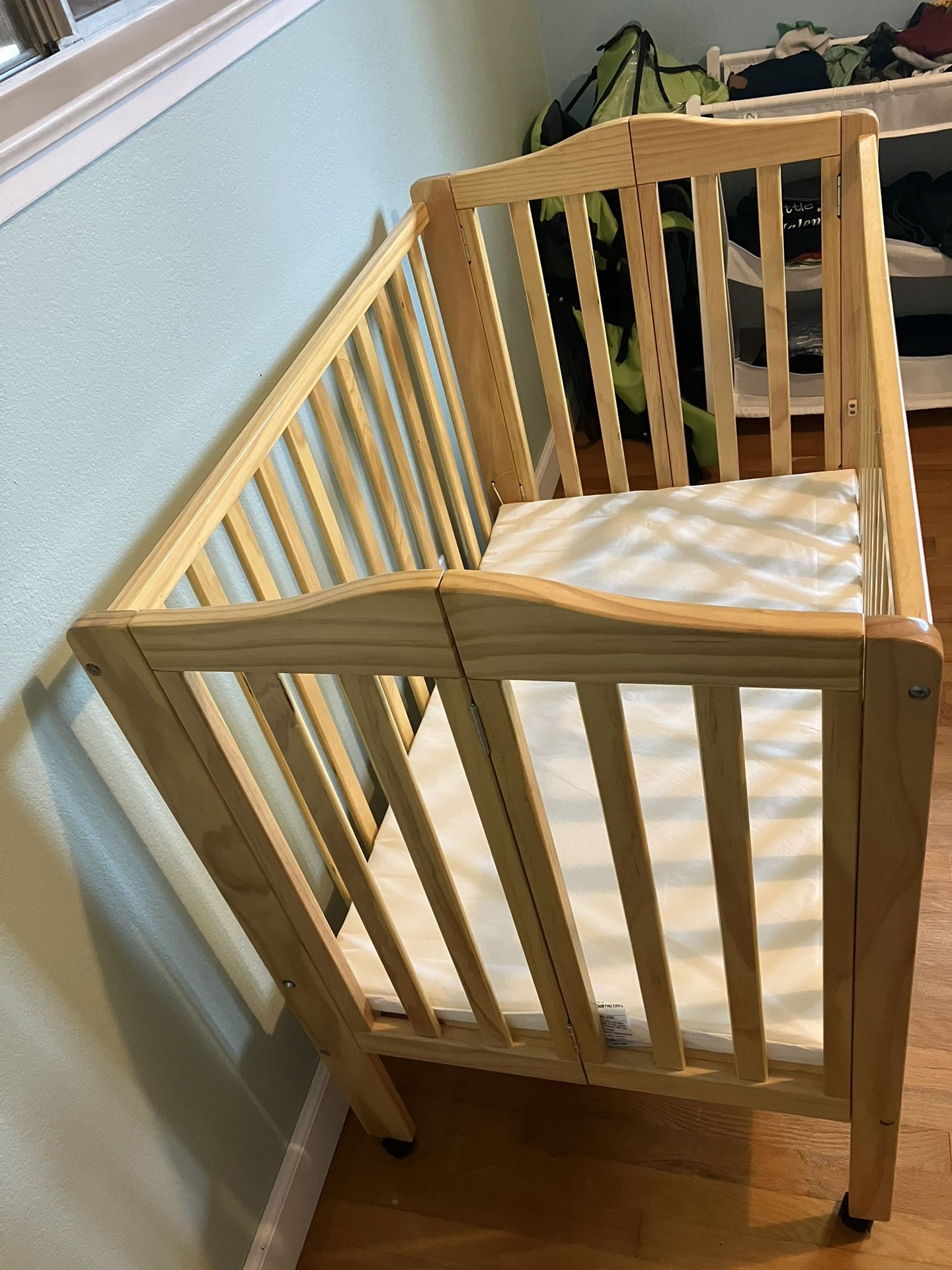 Baby Crib 