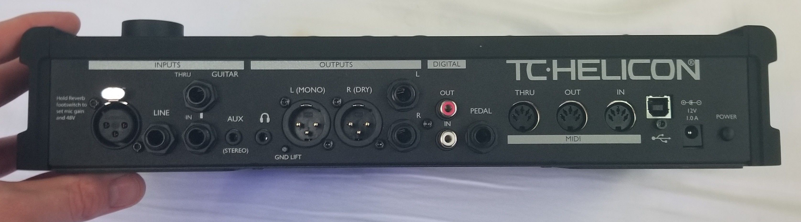 TC Helicon Voicelive 2