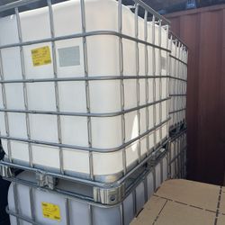 275 Gallon Plastic Water Tank $85 Each