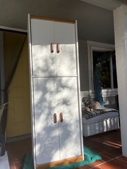 White Cabinet