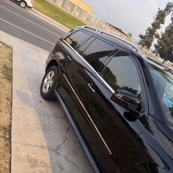 2011 Mercedes-Benz GLK Low Miles