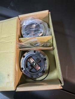 Locking Hubs Jeep Grand Wagoneer 74-91
